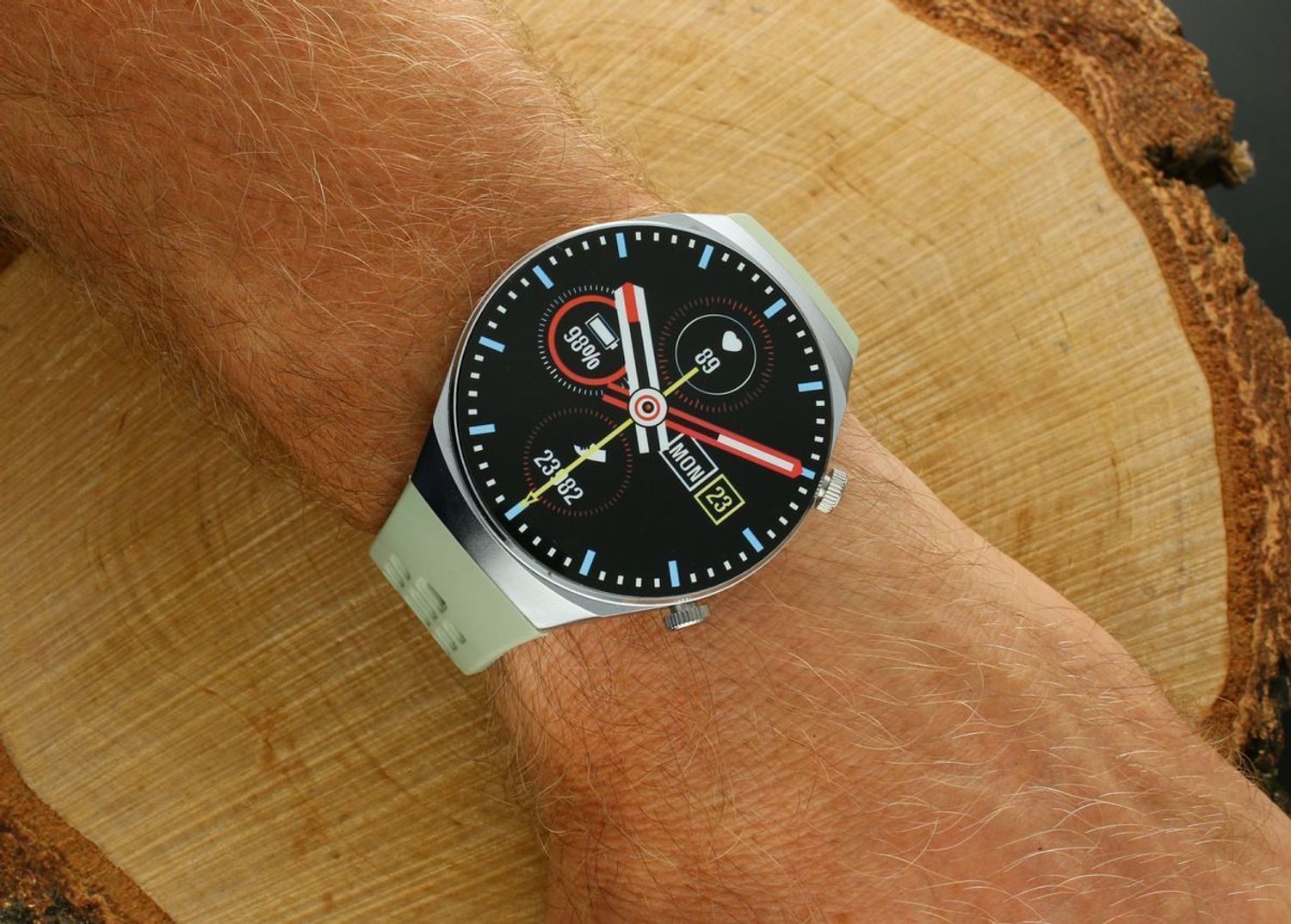 Smartwatch męski na zielonym pasku Rubicon RNCE68. Bluetooth. Zdalne rozmowy przez zegarek ✓zdrowy styl życia✓ (8).jpg